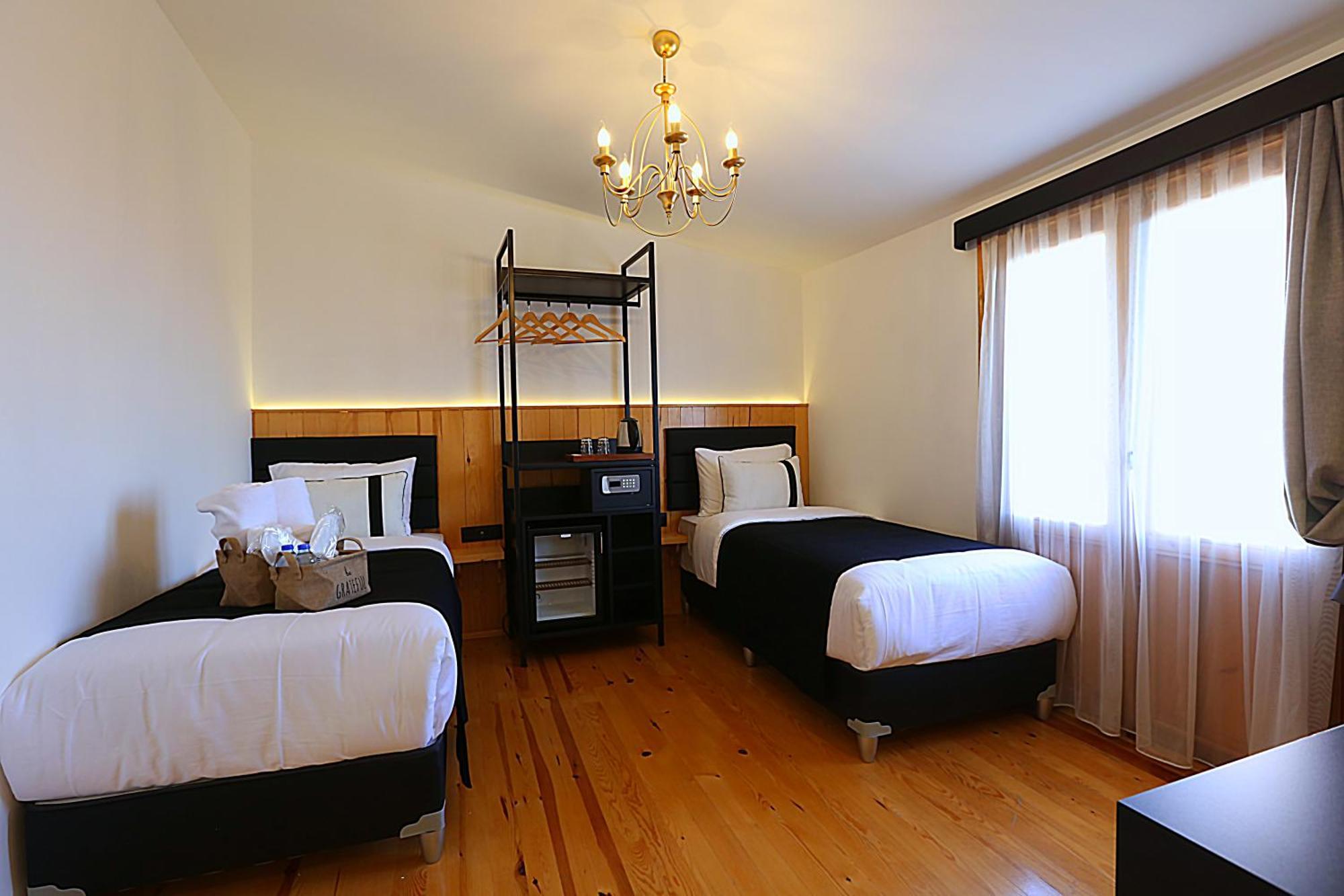 Istanbul Taksim Istiklal Street Kamil Hotel - Historical Phòng bức ảnh