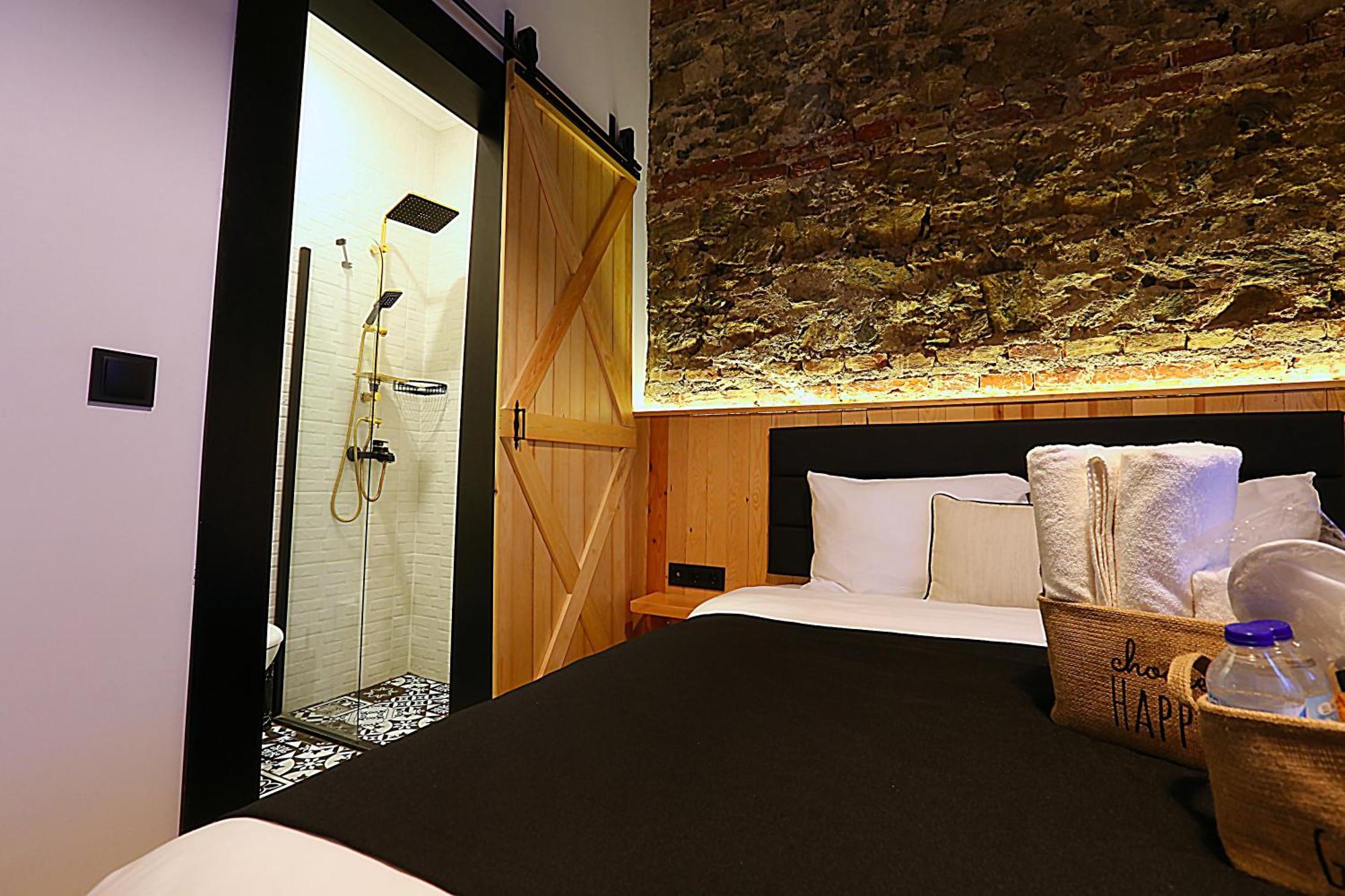 Istanbul Taksim Istiklal Street Kamil Hotel - Historical Phòng bức ảnh